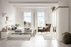 York von set one by Musterring - Landhaus-Kleiderschrank 4-türig mit Spiegel