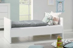 Fiona von Paidi - Jugendzimmer weiß: Schrank & Liege 90x200 cm