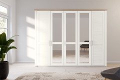 York von set one by Musterring - Landhaus-Kleiderschrank 4-türig mit Spiegel